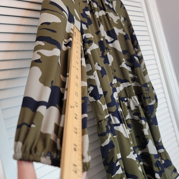BANANA REPUBLIC Green Camo Mini Dress Long Sleeve Drop Waist Women Small V Neck - Picture 8 of 10